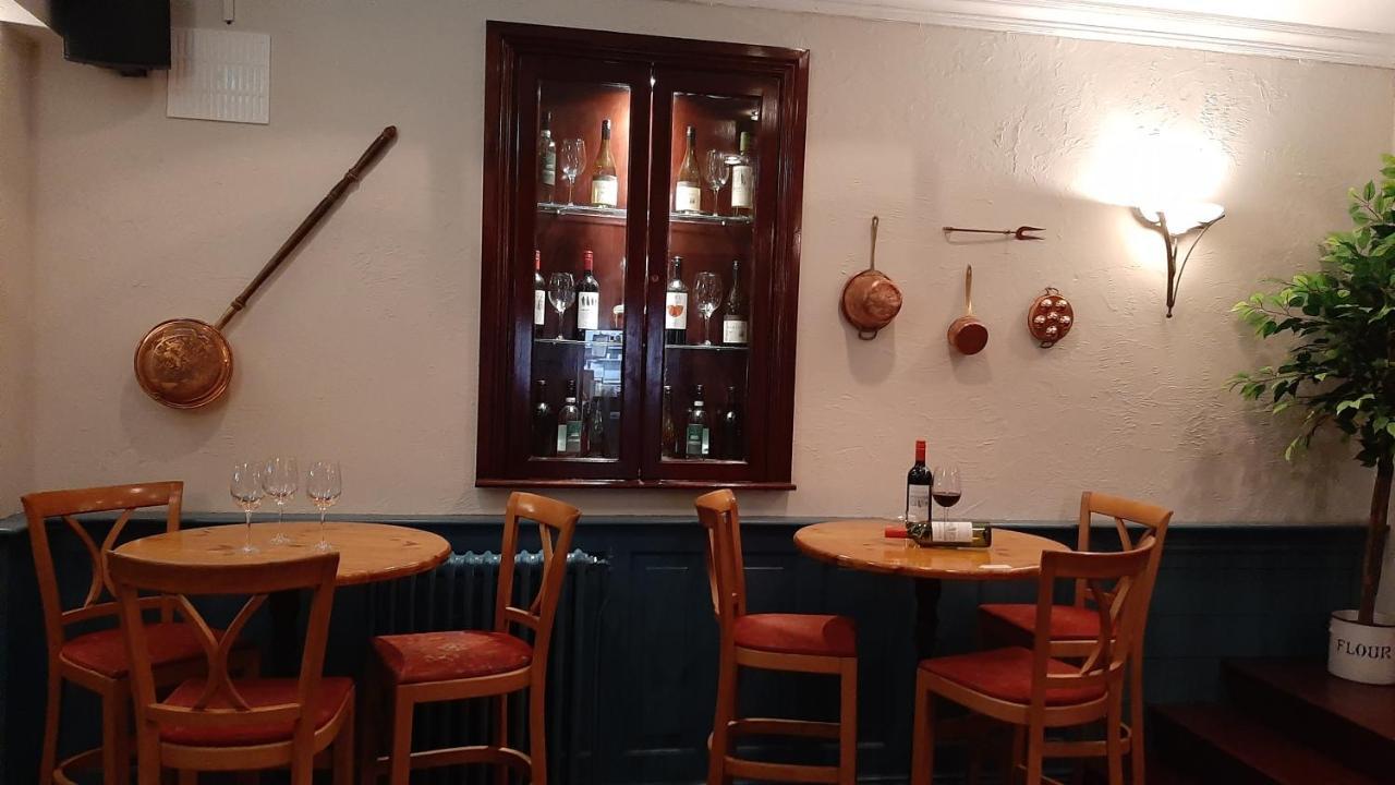 The 'Rafter'S Gastropub Hotel Килкени Екстериор снимка
