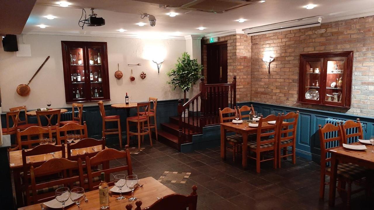 The 'Rafter'S Gastropub Hotel Килкени Екстериор снимка